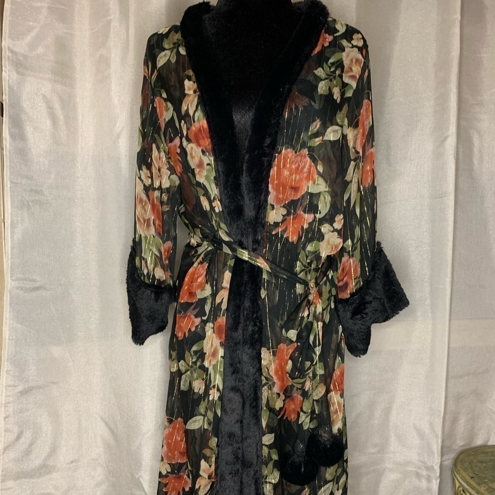 Chelsea & Violet Sheer Black Floral Coverlet - Picture 5 of 8